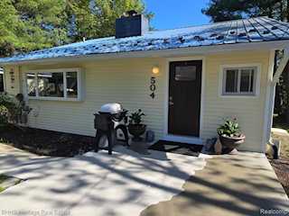 504 Union St in Fenton, MI Photo 3