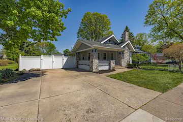 3506 N Main St in Royal Oak, MI Photo 2
