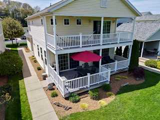 405 Anchors Way in St. Joseph, MI Photo 3
