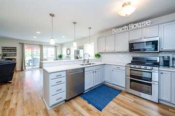 405 Anchors Way in St. Joseph, MI Photo 5