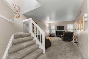 6541 Deerhurst Dr in Westland, MI Photo 4