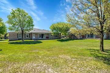 14665 Windmill Ct in Shelby Twp, MI Photo 5