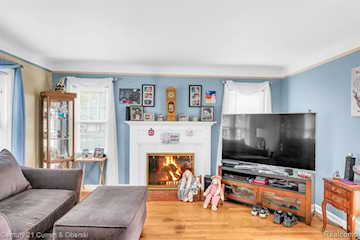 626 N York St in Dearborn, MI Photo 5