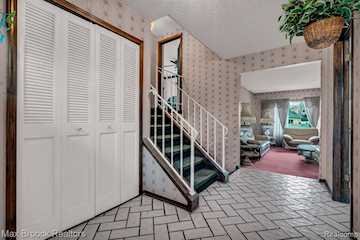 5076 Tyler Dr in Troy, MI Photo 4