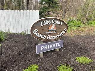 17213 Lake Ct in Park Twp, MI Photo 3
