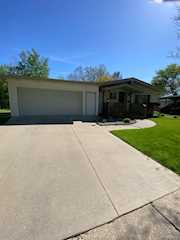216 Sequoia Dr in Davison, MI Photo 2