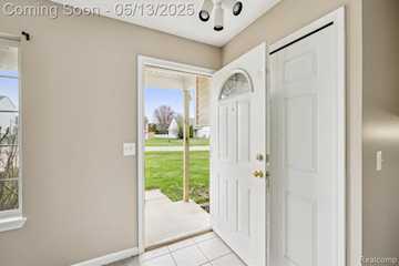 684 Haystack Dr in Linden, MI Photo 5