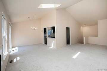 413 Mulberry Dr in Commerce Twp, MI Photo 5