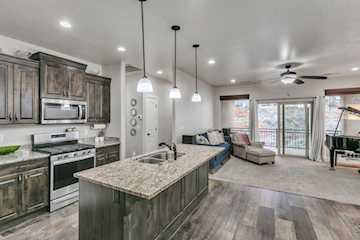 533 N Creek Ridge CIR Washington, UT 84780 home for sale, MLS#25-261722 - Erika Rogers Photo 5