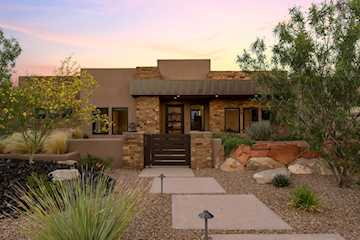 5120 Silver Cloud DR St George, UT 84770 home for sale, MLS#25-262219 - Erika Rogers Photo 3