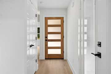 Greysq.com | Premier Real Estate Brokerage for Exceptional Properties Photo 3