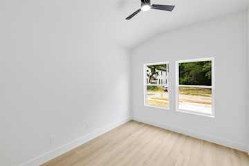 Greysq.com | Premier Real Estate Brokerage for Exceptional Properties Photo 4