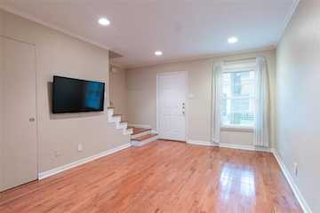 Greysq.com | Premier Real Estate Brokerage for Exceptional Properties Photo 4