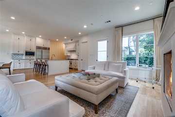 Greysq.com | Premier Real Estate Brokerage for Exceptional Properties Photo 4