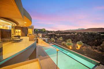 2378 N Tacheene DR St George, UT 84770 home for sale, MLS#25-263018 - Erika Rogers Photo 4