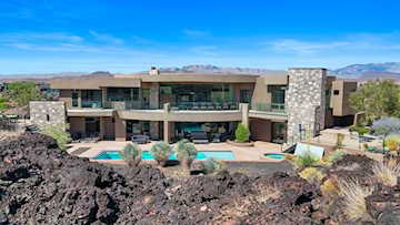 2378 N Tacheene DR St George, UT 84770 home for sale, MLS#25-263018 - Erika Rogers Photo 5