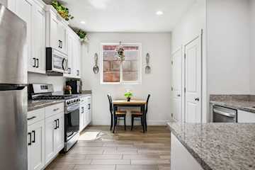 438 N Stone Mountain #17 St George, UT 84770 home for sale, MLS#25-263138 - Erika Rogers Photo 3