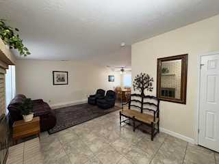 454 S 100  E #10 St George, UT 84770 home for sale, MLS#25-263171 - Erika Rogers Photo 3