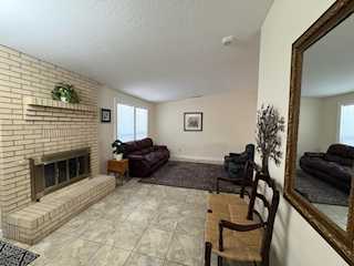 454 S 100  E #10 St George, UT 84770 home for sale, MLS#25-263171 - Erika Rogers Photo 4