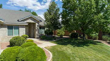 1730 W Stonebridge #25 St George, UT 84770 home for sale, MLS#25-263269 - Erika Rogers Photo 2