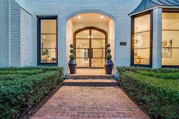 Greysq.com | Premier Real Estate Brokerage for Exceptional Properties Photo 3