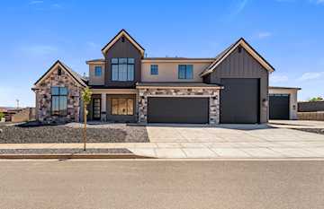 949 S Quick Draw DR Washington, UT 84780 home for sale, MLS#25-263856 - Erika Rogers Photo 2