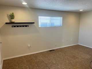 1150 W Red Hills Parkway #141 Washington, UT 84780 home for sale, MLS#25-257661 - Erika Rogers Photo 4