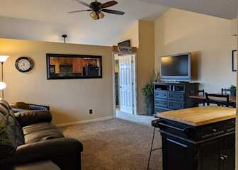 860 S Village RD #F-7 St George, UT 84770 condo for sale, MLS#24-256259 - Erika Rogers Photo 4