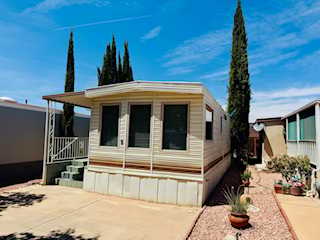 1160 E Telegraph #9 Washington, UT 84780 home for sale, MLS#25-263930 - Erika Rogers Photo 2