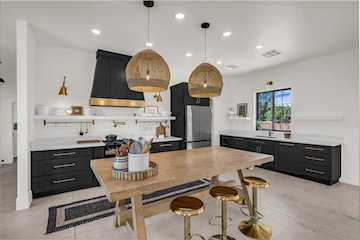 2447 Arrowhead Trl Santa Clara, UT 84765 home for sale, MLS#25-264042 - Erika Rogers Photo 4