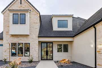 714 Chloe LN Washington, UT 84780 home for sale, MLS#25-258470 - Erika Rogers Photo 4