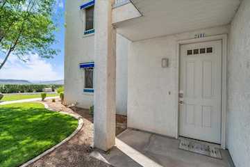 1845 W Canyon View DR #2101 St George, UT 84770 condo for sale, MLS#25-264302 - Erika Rogers Photo 3
