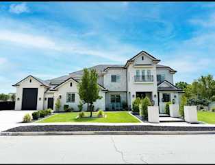 2688 E 1240  S St George, UT 84790 home for sale, MLS#25-264340 - Erika Rogers Photo 2