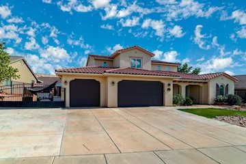 376 E Calgary St George, UT 84790 home for sale, MLS#25-264625 - Erika Rogers Photo 2