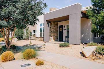 760 W Claystone DR St George, UT 84790 home for sale, MLS#25-264821 - Erika Rogers Photo 2