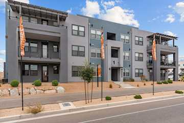 5599 Carnelian Parkway #605 St George, UT 84790 condo for sale, MLS#25-262691 - Erika Rogers Photo 3