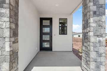 1033 E Coyote Crest DR Washington, UT 84780 home for sale, MLS#25-263760 - Erika Rogers Photo 4