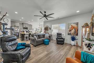 266 E 260  N Washington, UT 84780 home for sale, MLS#25-264999 - Erika Rogers Photo 2