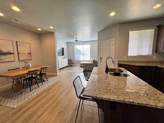 1892 Vacation LN Washington, UT 84780 home for sale, MLS#25-264885 - Erika Rogers Photo 5