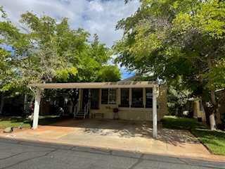 180 N 1100  E #194 Washington, UT 84780 home for sale, MLS#25-265301 - Erika Rogers Photo 2