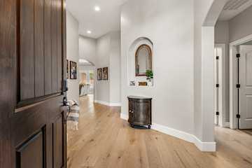 41 S Chalon CIR St George, UT 84770 home for sale, MLS#25-265306 - Erika Rogers Photo 2