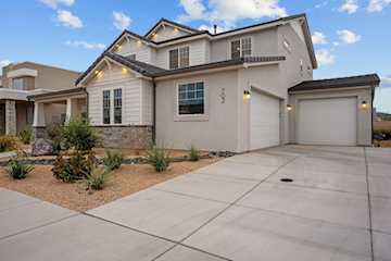 702 Juniper Hill DR St George, UT 84790 home for sale, MLS#25-265366 - Erika Rogers Photo 2