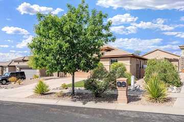 2445 E White Horse DR Washington, UT 84780 home for sale, MLS#25-265374 - Erika Rogers Photo 4