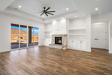 2159 E Sand River LN Washington, UT 84780 home for sale, MLS#25-258157 - Erika Rogers Photo 5