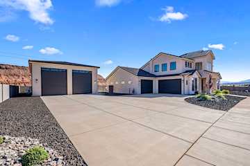 2159 E Sand River LN Washington, UT 84780 home for sale, MLS#25-258157 - Erika Rogers Photo 2