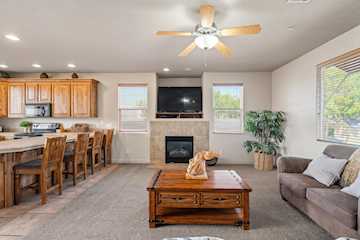 1845 W Canyon View #2012 St George, UT 84770 condo for sale, MLS#25-265446 - Erika Rogers Photo 2