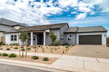 6098 Pinyon DR St George, UT 84790 home for sale, MLS#25-264122 - Erika Rogers Photo 2