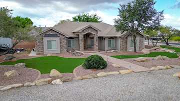 1851 W 5400  N St George, UT 84770 home for sale, MLS#25-265615 - Erika Rogers Photo 2