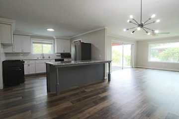 419 S 100 ST E Washington, UT 84780 home for sale, MLS#25-265449 - Erika Rogers Photo 4