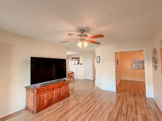 1175 E 900 #14 St George, UT 84770 home for sale, MLS#25-265721 - Erika Rogers Photo 5